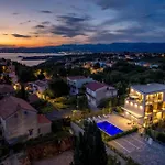 Apartment Beach Front Apartment In Omisalj