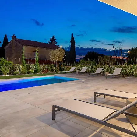 Apartment Amazing Apartment In Omisalj *