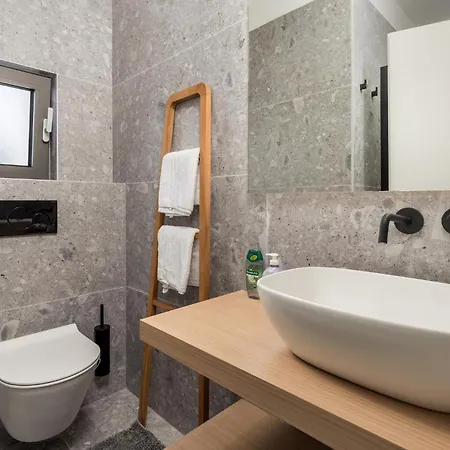 Nice Apartment In Omisalj Lejlighed Omišalj