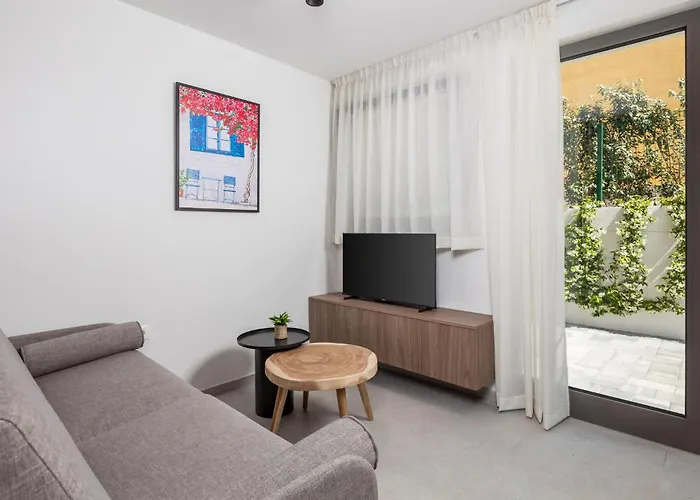 Amazing Apartment In Omisalj