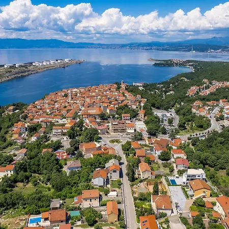 Apartamento Amazing Apartment In Omisalj Omišalj