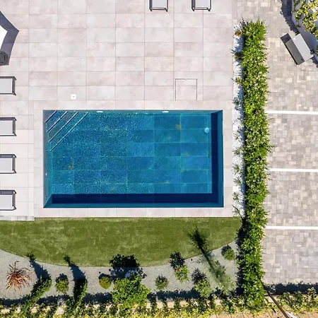 Amazing Apartment In Omisalj *